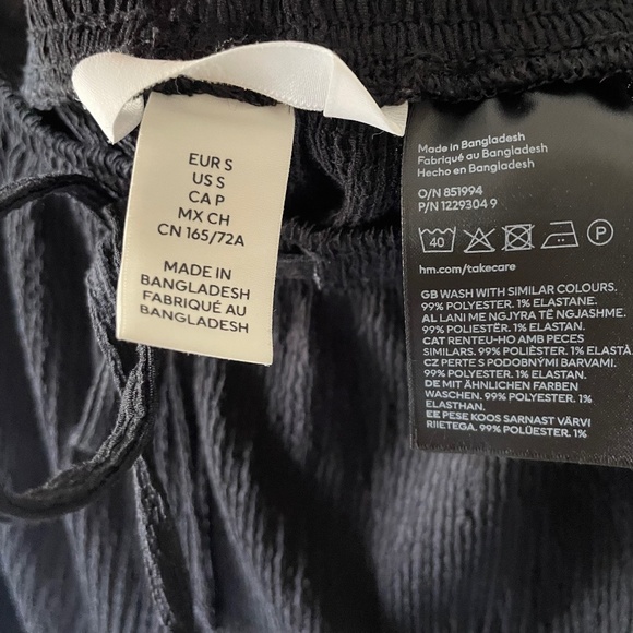 Black H&M Shorts - Picture 2 of 3